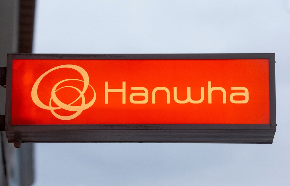 S.Korea's Hanwha Q Cells To Invest $2.5 Billion Total In U.S. Solar ...